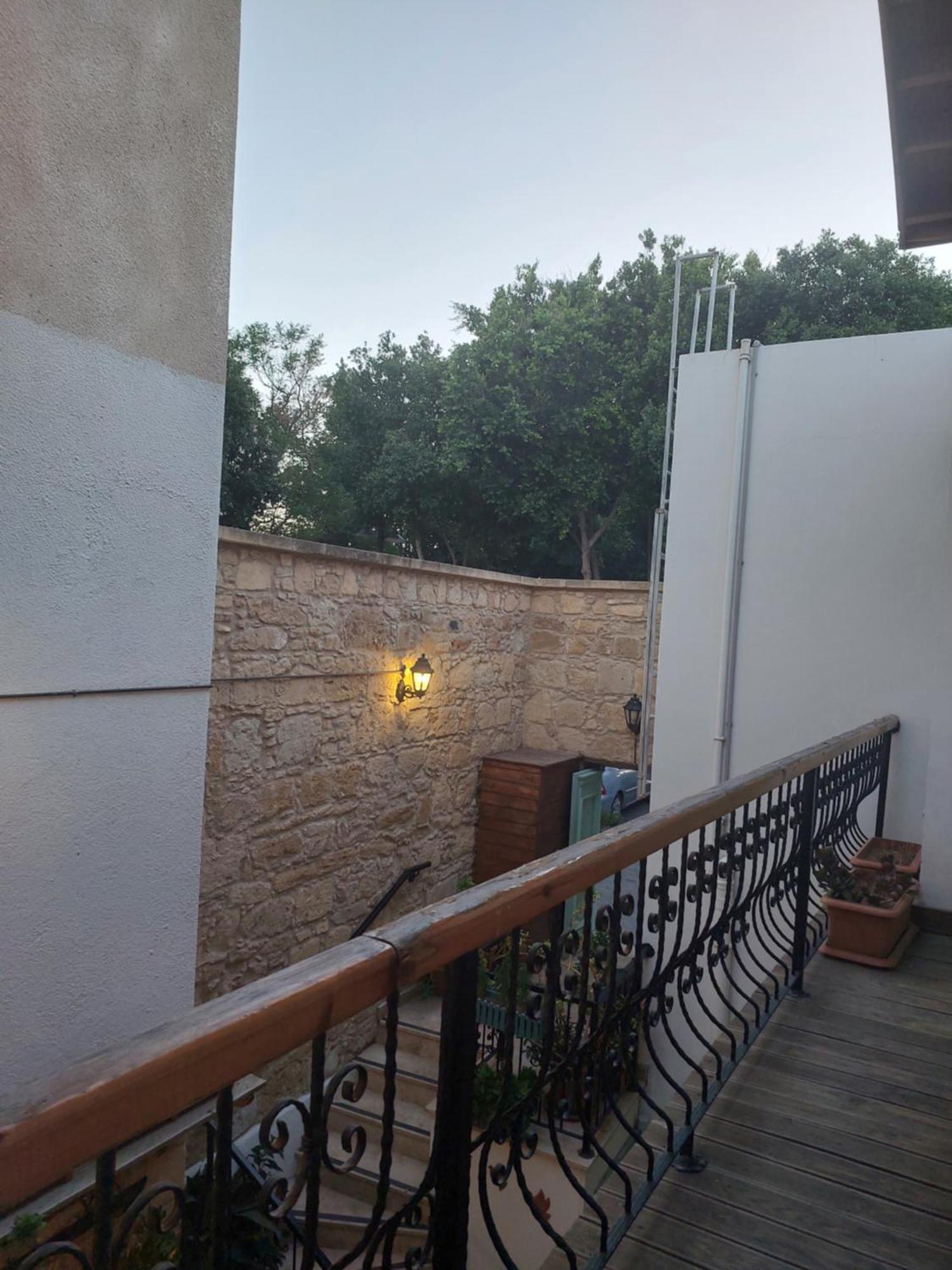 Hotel Valide Hanim Konak Nikosia Bagian luar foto